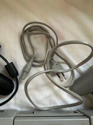 Playstation 1 + 2 Mandos + Cables + Memory Card