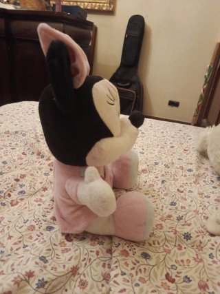 Peluche Minnie Mouse rosa con lazos