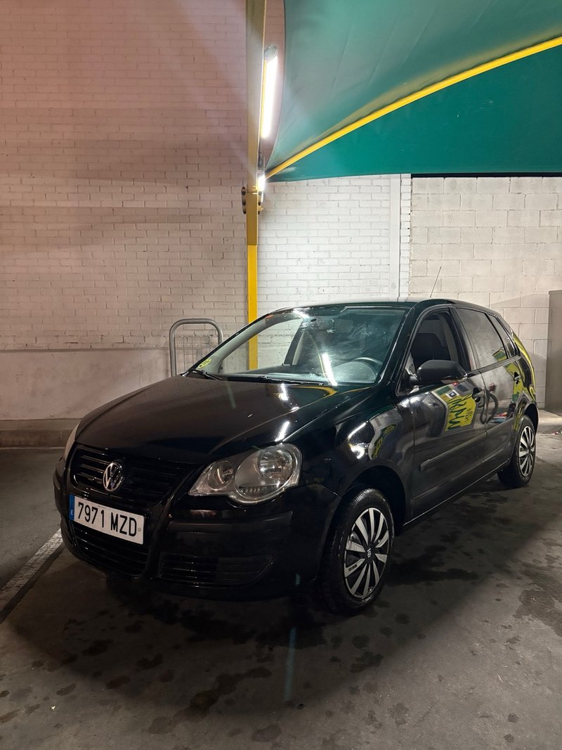 Volkswagen Polo 2009 - foto 1