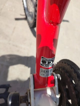 Bicicleta niño/cadete roja y blanca