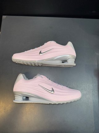 Sneakers Nike Shox Rosa e Argento