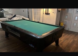 Mesa de billar, modelo clasico, y sus acesorios