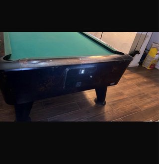 Mesa de billar, modelo clasico, y sus acesorios