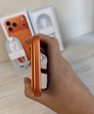iPhone 17 Pro Max Naranja Cósmico