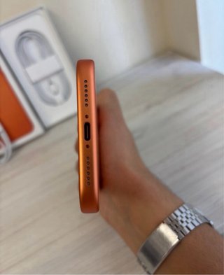 iPhone 17 Pro Max Naranja Cósmico