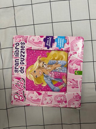 Libro di Puzzle di Barbie