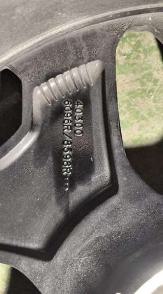224629 403006096r llanta renault captur 0.9 tce mt