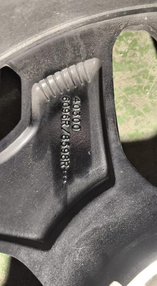 224629 403006096r llanta renault captur 0.9 tce mt
