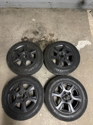 Llantas Audi 16” con neumáticos Continental