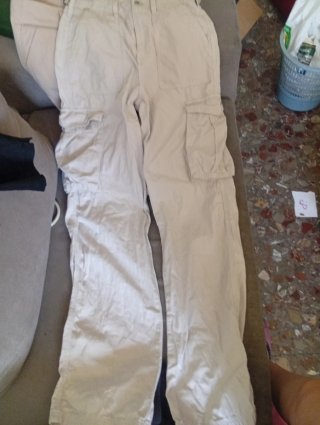 Pantalón Cargo Beige Bershka Talla 34