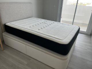 Canapé y colchón 135cm muy cómodo