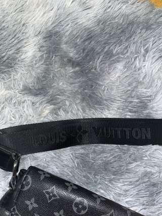 Riñonera Louis Vuitton Negra