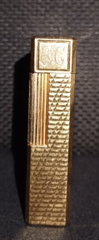 Mechero S.T. Dupont Ligne 2 Oro Vintage (con caja)