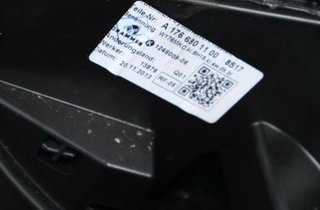 Mercedes a1766801100 consola central clase 121797