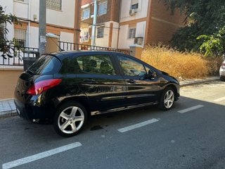 Peugeot 308  2010