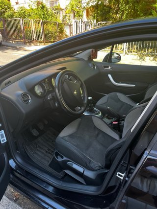Peugeot 308  2010