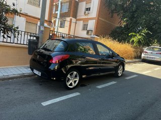 Peugeot 308  2010