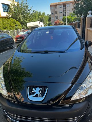 Peugeot 308  2010