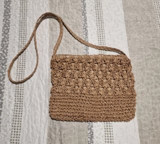 Bolso de rafia tejido