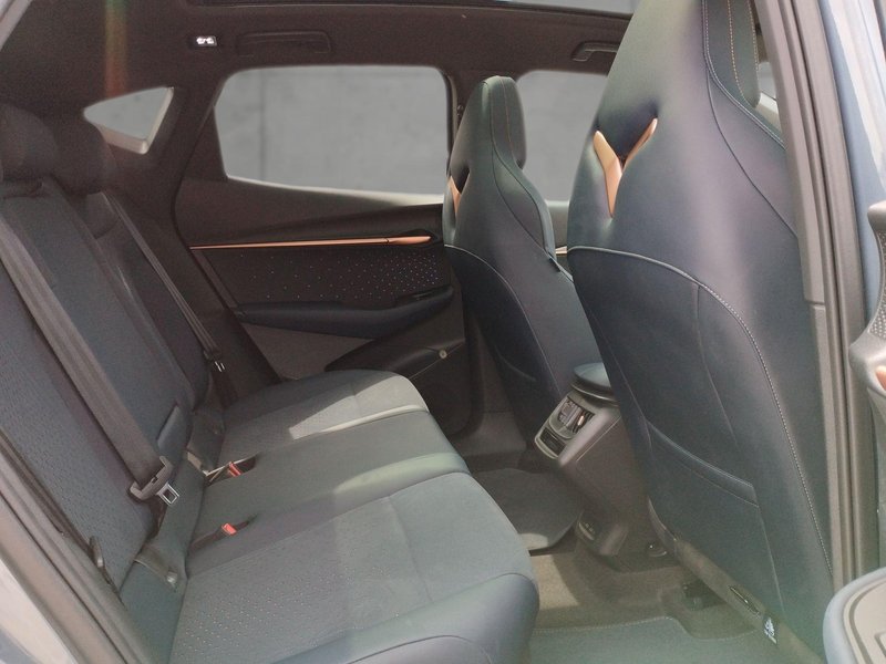 Cupra Tavascan 2024, foto 6