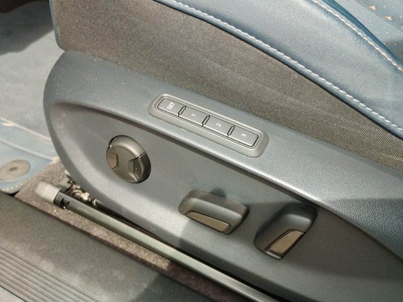 Cupra Tavascan 2024, foto 10