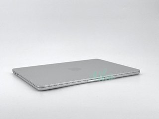 MacBook Air 13" M4 (2025) 10 CPU/10 GPU núcleos - SSD 512GB - 16GB RAM - Plata