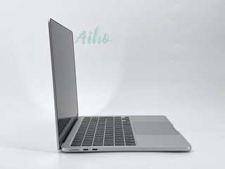 MacBook Air 13" M4 (2025) 10 CPU/10 GPU núcleos - SSD 512GB - 16GB RAM - Plata