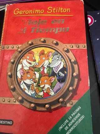 Libros castellano en catalán, infantiles y adolese