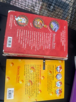 Libros castellano en catalán, infantiles y adolese