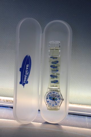 Orologio da polso per bambini pubblicità Goodyear.