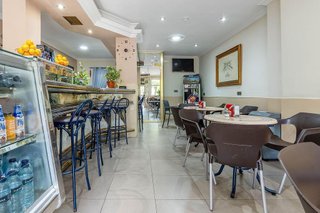 Local comercial en venta en Barrio de Zaidín en Granada