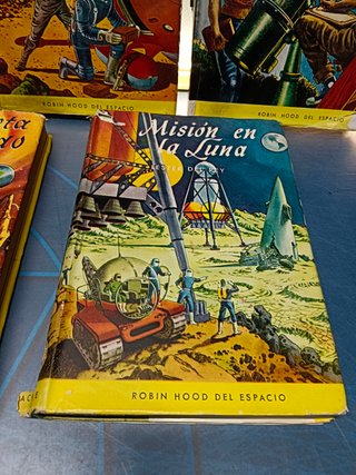 Colección Robin Hood del Espacio. Ed. ACME, 1957. Primera edición. 7 libros.