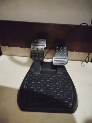 Volante Thrustmaster T150 Automático