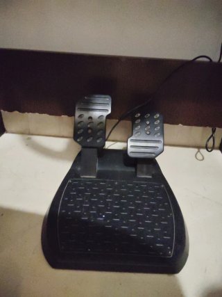 Volante Thrustmaster T150 Automático