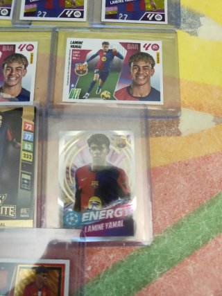 Cromos Lamine Yamal de distintas colecciones.