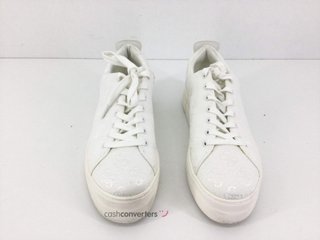 zapatillas guess