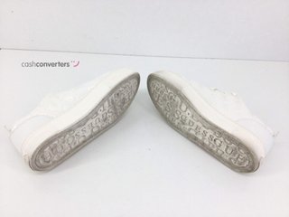 zapatillas guess