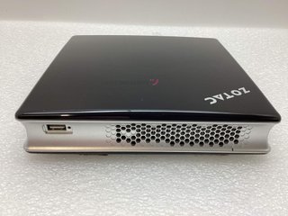 pc zotac zbox-id41