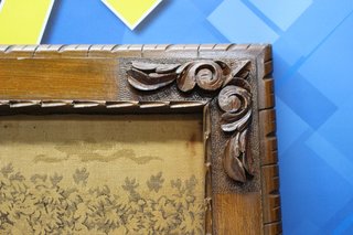 05. Antiguo marco de madera tallada con tapiz estilo Gobelino. S.XIX.