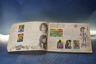 Álbum de cromos: Monstruos. Mundicromo, 1986. Incompleto.