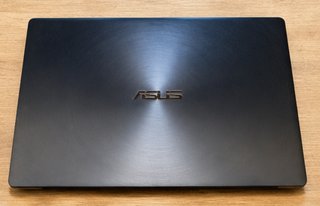Asus ZenBook Pro UX480F Core i7 16GB RAM 512GB SSD