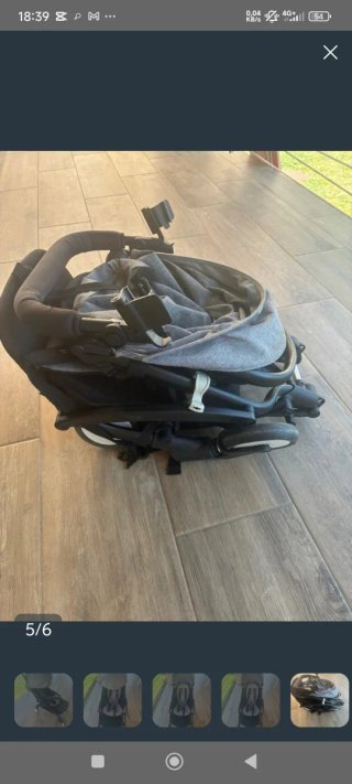 Carro de bebé gris