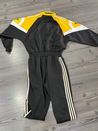Mono Adidas Vintage unisex Talla L  (RETRO)
