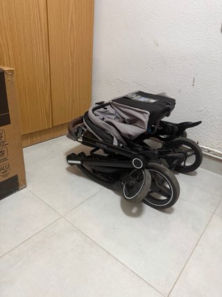 Silla de paseo ligera plegable reversible