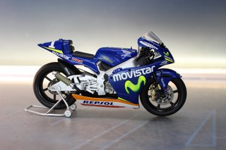 09. Maqueta Moto GP: Honda RS250RW. Dani Pedrosa 2005. 1:12.
