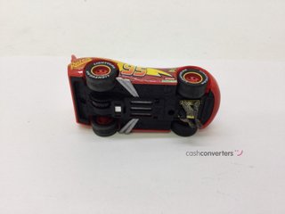 coche plastico disney rayo mcqueen #95