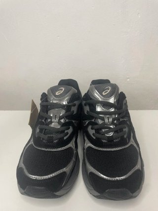 Asics Gel NYC Zapatillas Negras y Grises