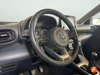 Toyota Yaris COMFORT 72CV - 5P (2023)