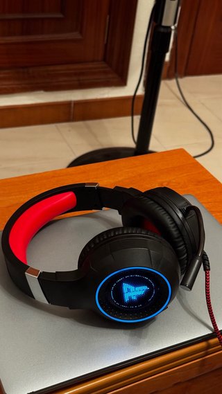 Auriculares Gaming Tempest GHS100 Striker RGB