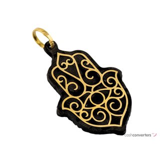 colgante oro 18k con piedra con onix